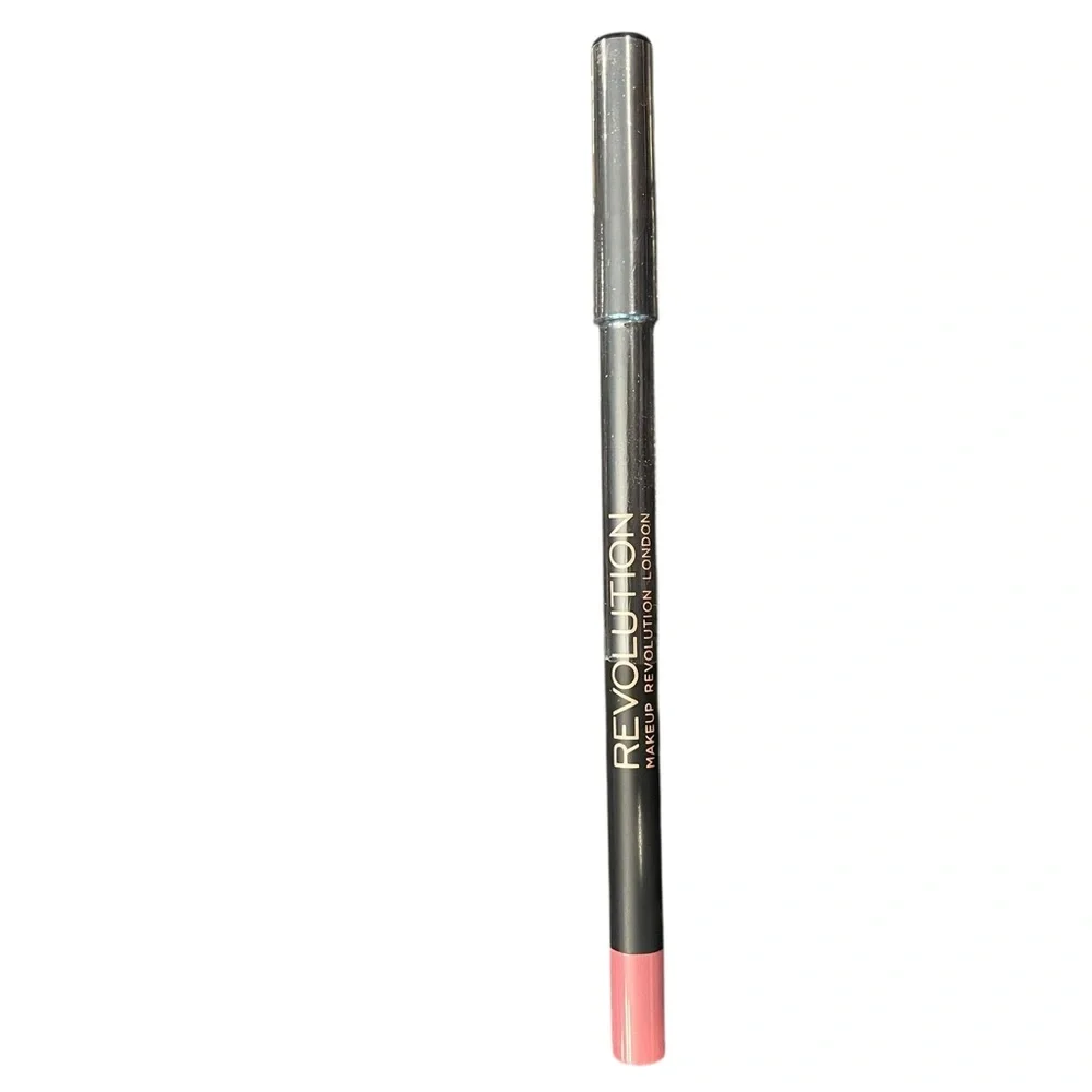 MAKEUP REVOLUTION Retro Luxe Matte Lip Contour Kit GRANDEE Pink Vegan CF NEW‎